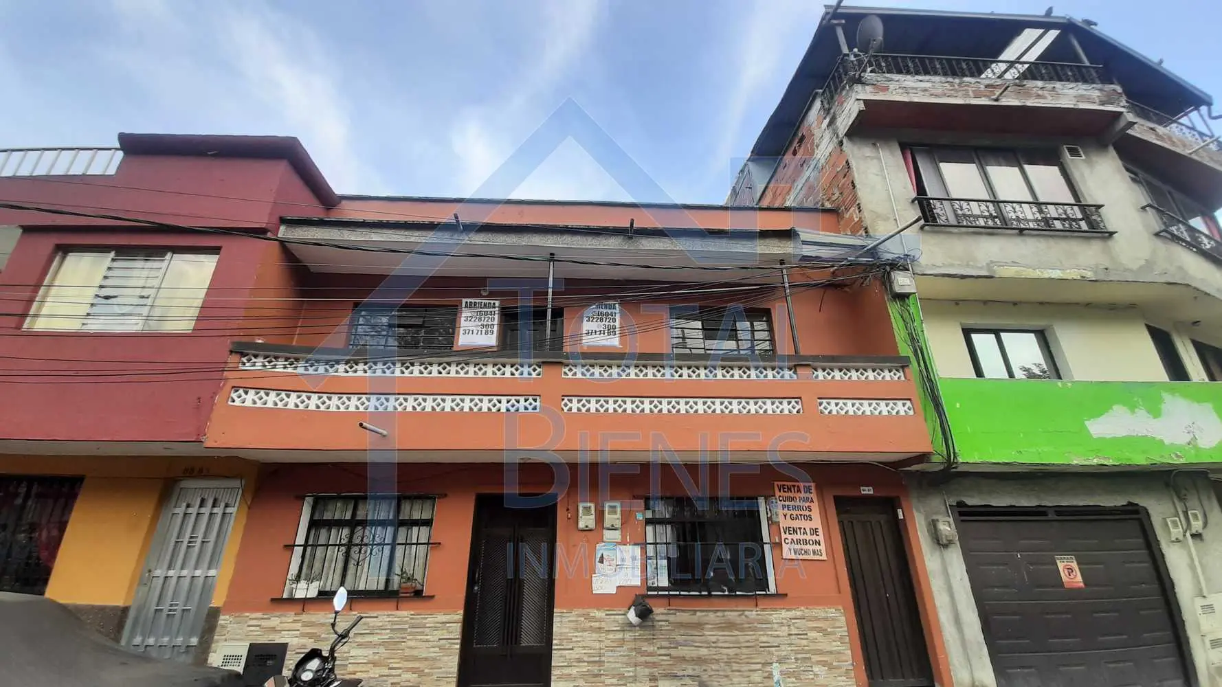 Foto 1 de 19 — Casa en Manrique las Esmeraldas, Medellín