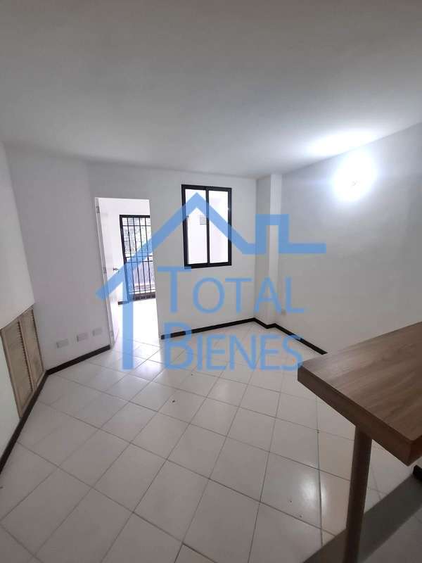 Foto 5 de 19 — Apartamento en La Floresta, Medellín