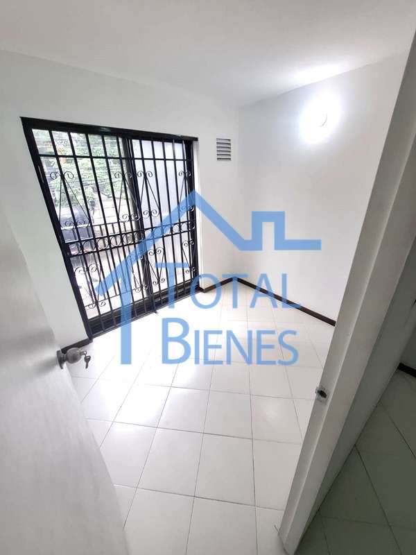 Foto 7 de 19 — Apartamento en La Floresta, Medellín