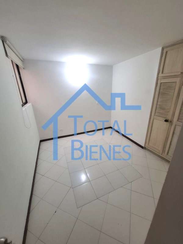 Foto 10 de 19 — Apartamento en La Floresta, Medellín