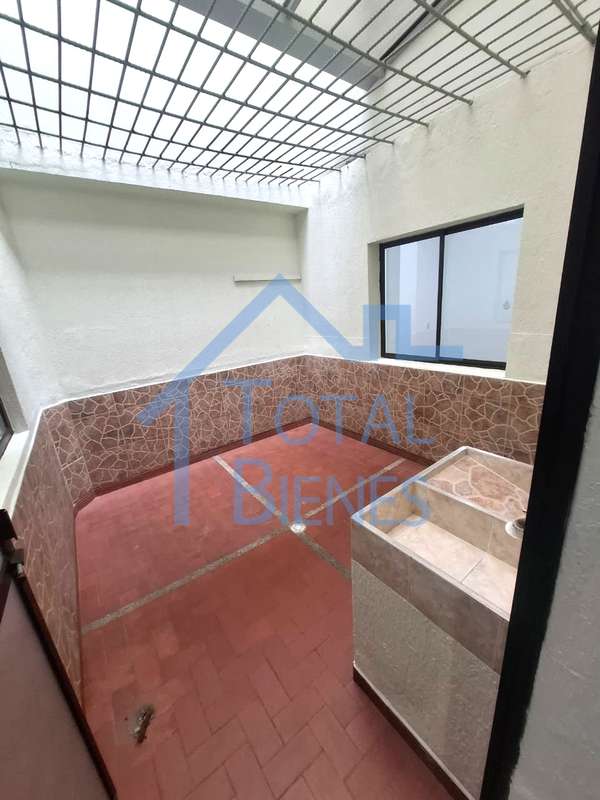 Foto 11 de 23 — Apartamento en Miravalle, Medellín