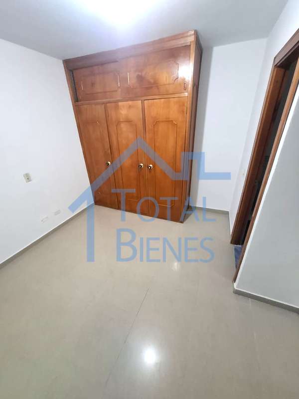 Foto 18 de 23 — Apartamento en Miravalle, Medellín