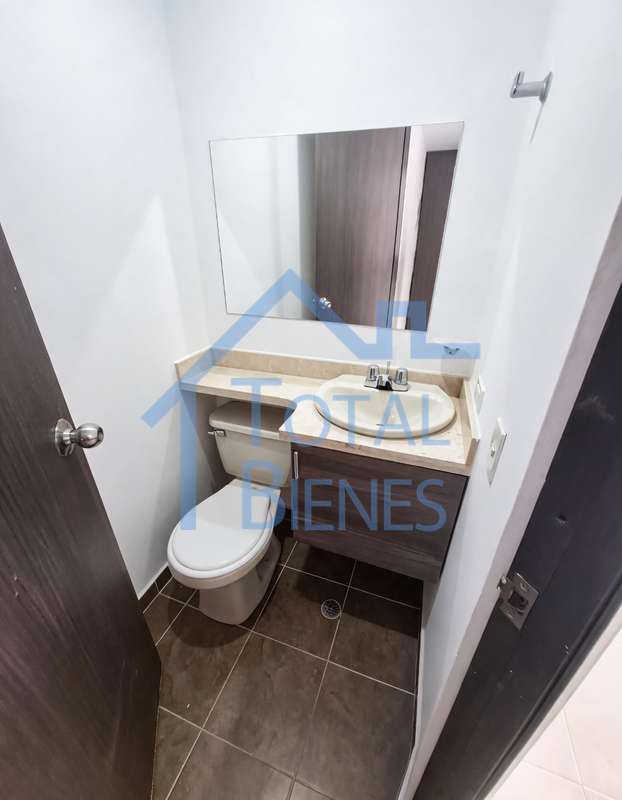 Foto 7 de 13 — Apartamento en La Aguacatala, Medellín