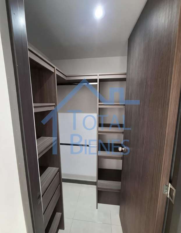 Foto 8 de 14 — Apartamento en La Aguacatala, Medellín