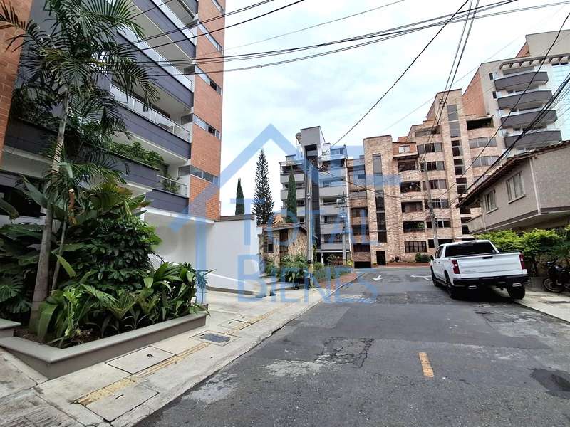 Foto 3 de 18 — Apartamento en La Castellana, Medellín