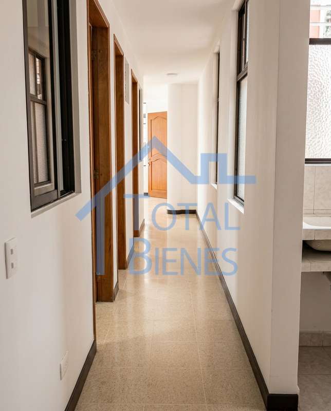 Foto 8 de 18 — Apartamento en La Castellana, Medellín