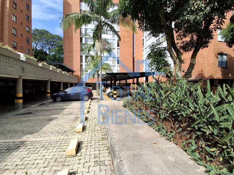 Foto 3 de 30 — Apartamento en La Abadia, Medellín