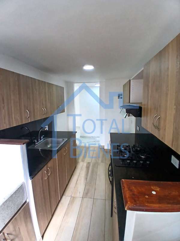 Foto 8 de 27 — Apartamento en Poblado Castropol, Medellín