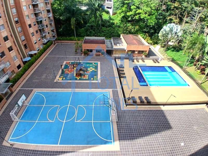 Foto 10 de 27 — Apartamento en Poblado Castropol, Medellín