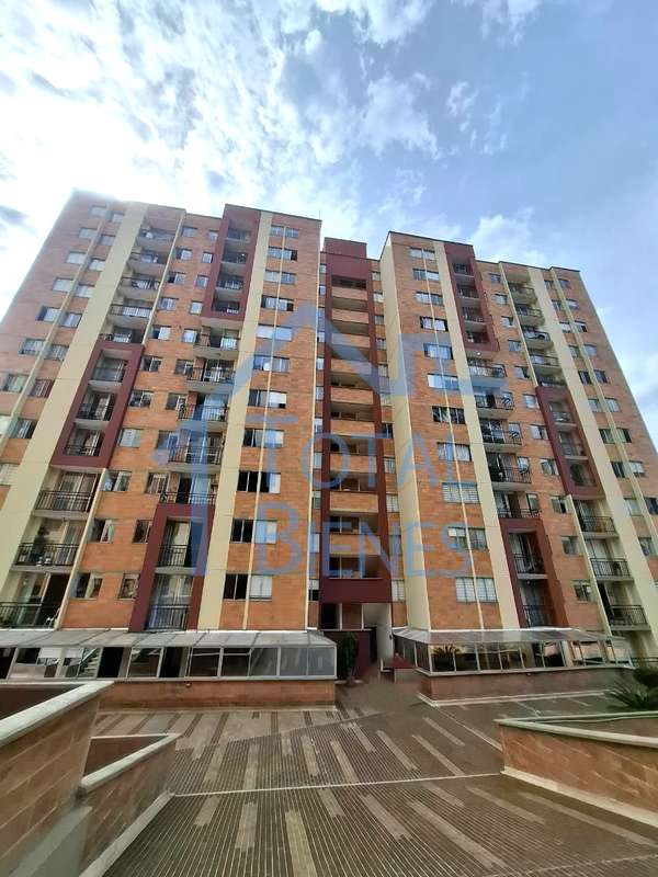 Foto 3 de 30 — Apartamento en Rodeo Alto, Medellín