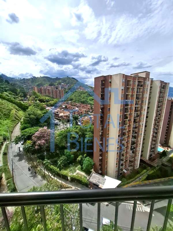 Foto 7 de 30 — Apartamento en Rodeo Alto, Medellín