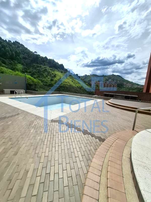 Foto 11 de 30 — Apartamento en Rodeo Alto, Medellín