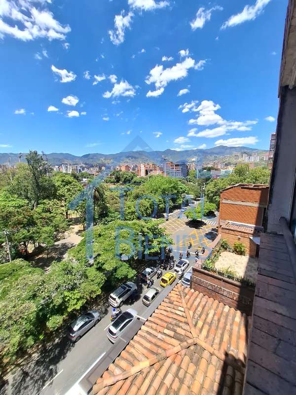Foto 3 de 30 — Apartamento en Estadio, Medellín