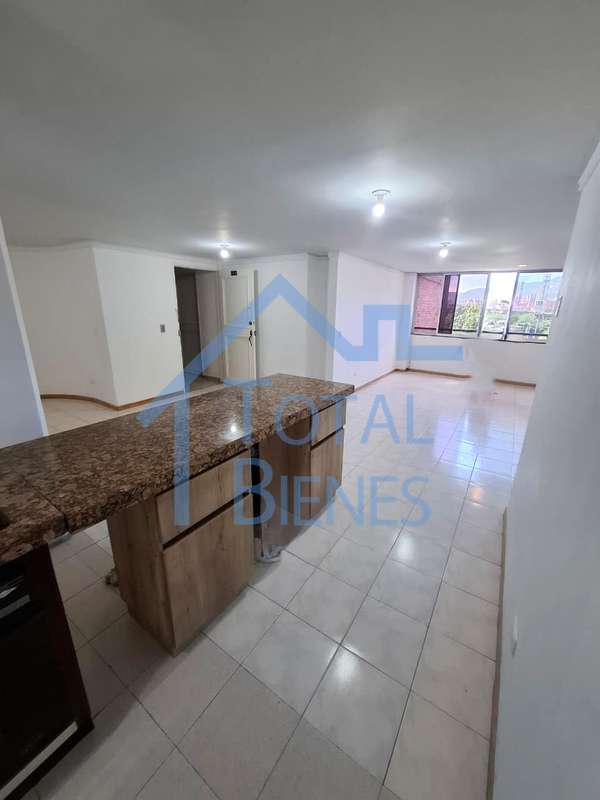 Foto 8 de 30 — Apartamento en Estadio, Medellín
