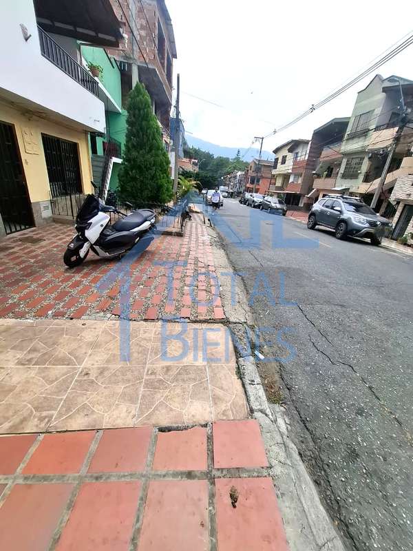 Foto 3 de 20 — Apartamento en Las Margaritas, Medellín