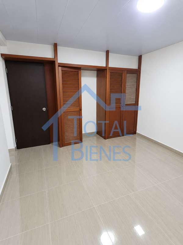 Foto 6 de 10 — Apartamento en La Castellana, Medellín