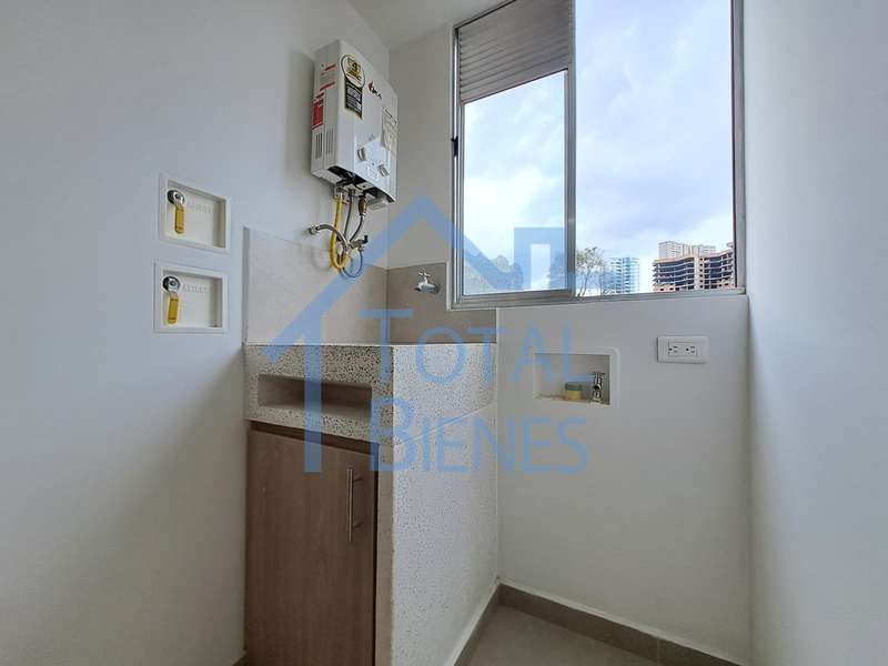 Foto 6 de 10 — Apartamento en Las Lomitas, Sabaneta