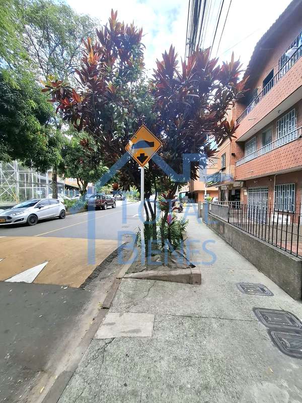 Foto 3 de 23 — Apartamento en Belen las Playas, Medellín