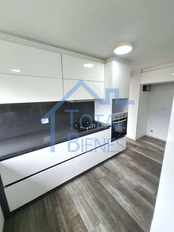 Foto 5 de 30 — Apartamento en Altos del Campestre, Medellín