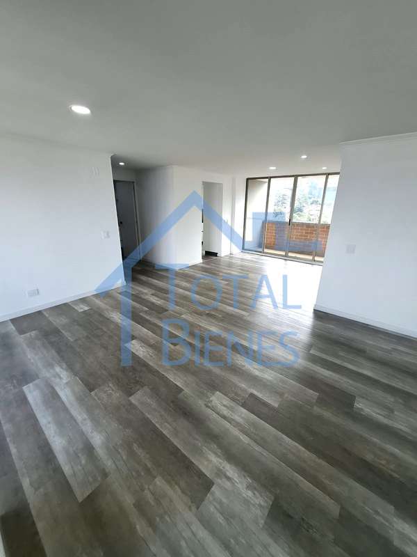 Foto 6 de 30 — Apartamento en Altos del Campestre, Medellín