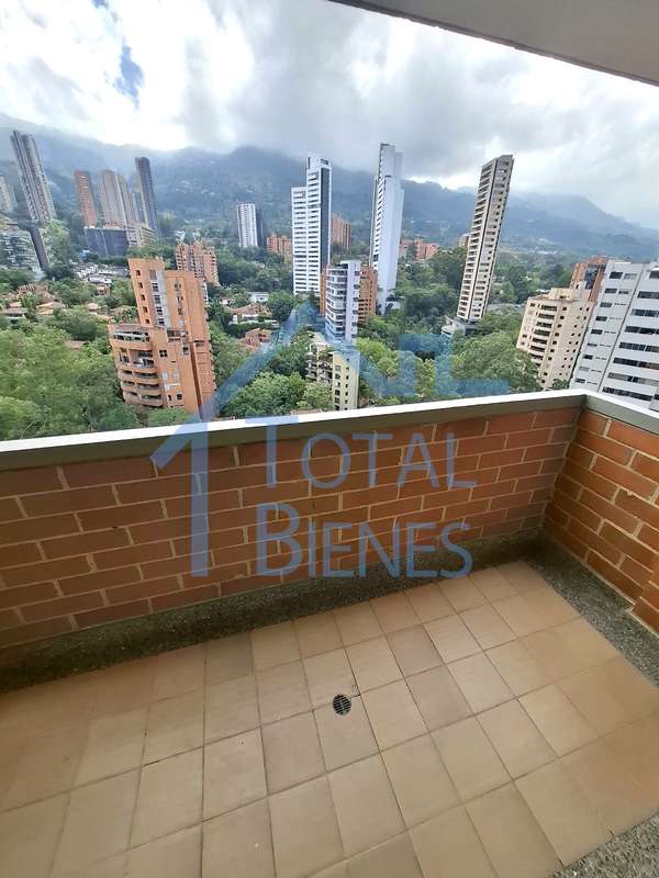 Foto 9 de 30 — Apartamento en Altos del Campestre, Medellín