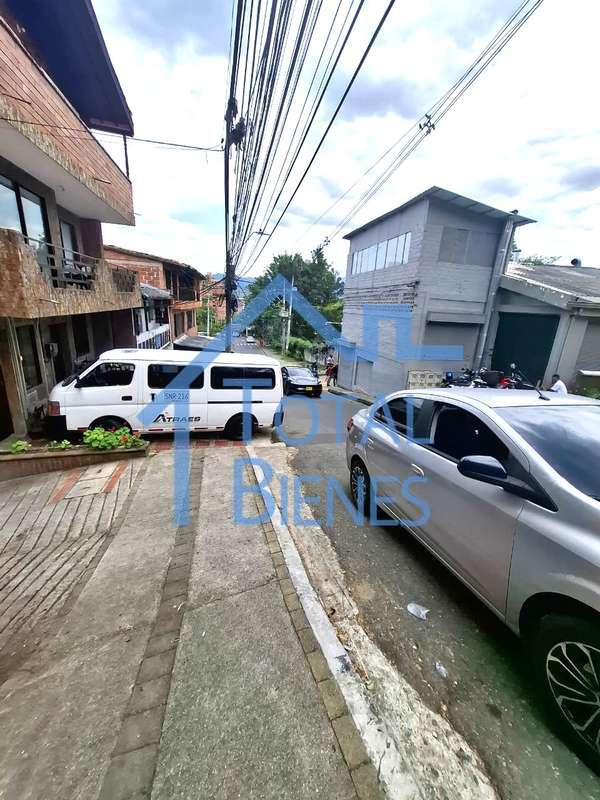Foto 4 de 22 — Apartaestudio en Poblado Loma de los Parra, Medellín