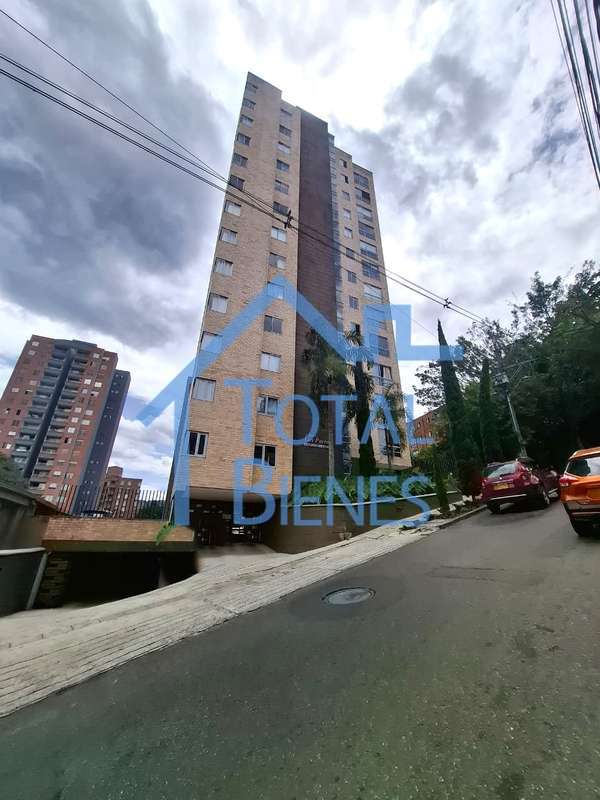 Foto 12 de 22 — Apartaestudio en Poblado Loma de los Parra, Medellín