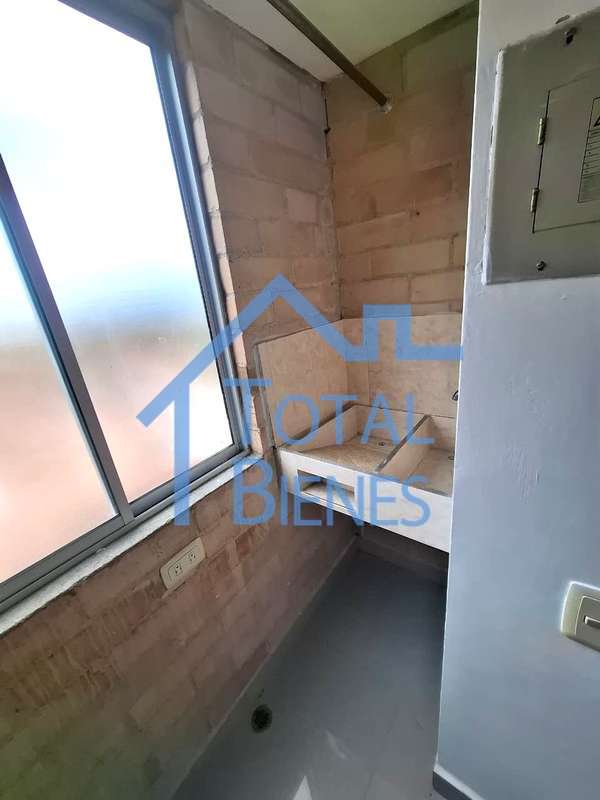 Foto 17 de 22 — Apartaestudio en Poblado Loma de los Parra, Medellín