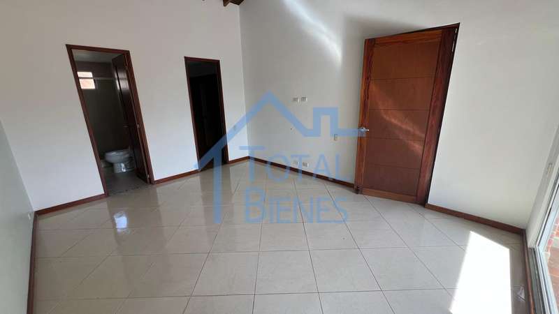Foto 11 de 28 — Casa en Los Benedictinos, Envigado