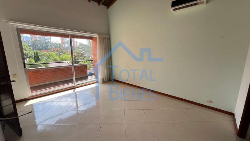 Foto 12 de 28 — Casa en Los Benedictinos, Envigado