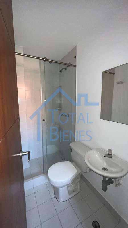 Foto 25 de 28 — Casa en Los Benedictinos, Envigado