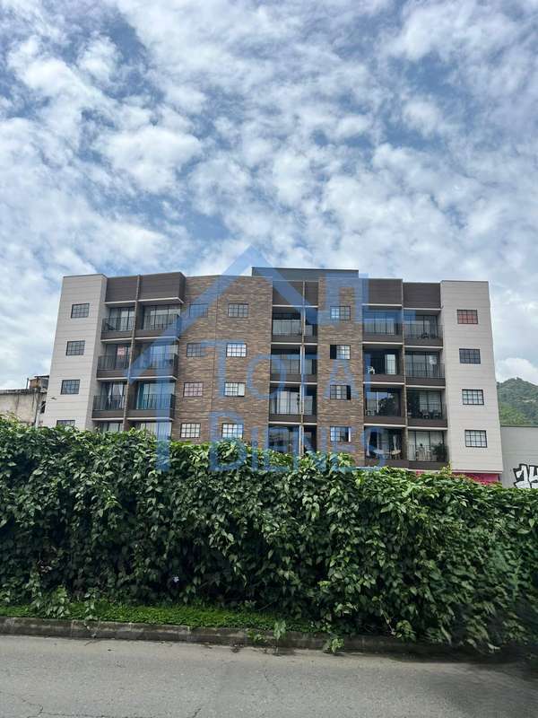 Apartamento en Arriendo en Barrio San Isidiro, Itagüí