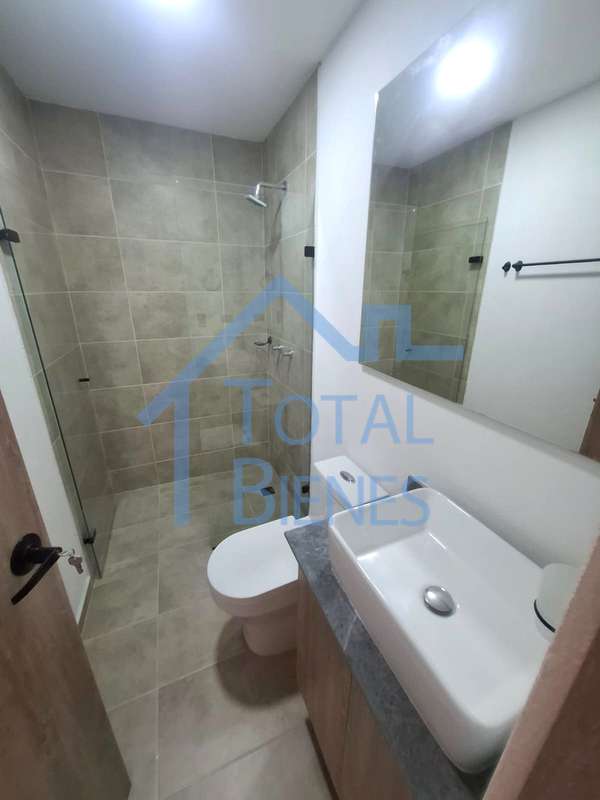 Foto 3 de 17 — Apartamento en Barrio San Isidiro, Itagüí
