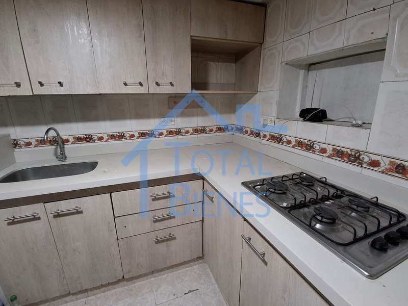 Foto 8 de 17 — Apartamento en Buenos Aires, Medellín