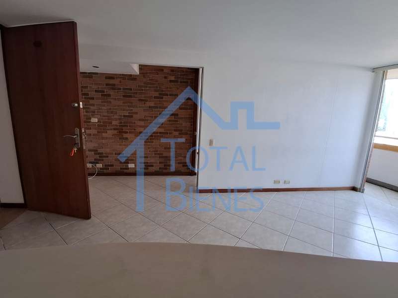 Foto 3 de 23 — Apartaestudio en El Poblado, Medellín