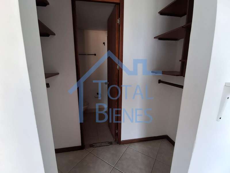 Foto 9 de 23 — Apartaestudio en El Poblado, Medellín