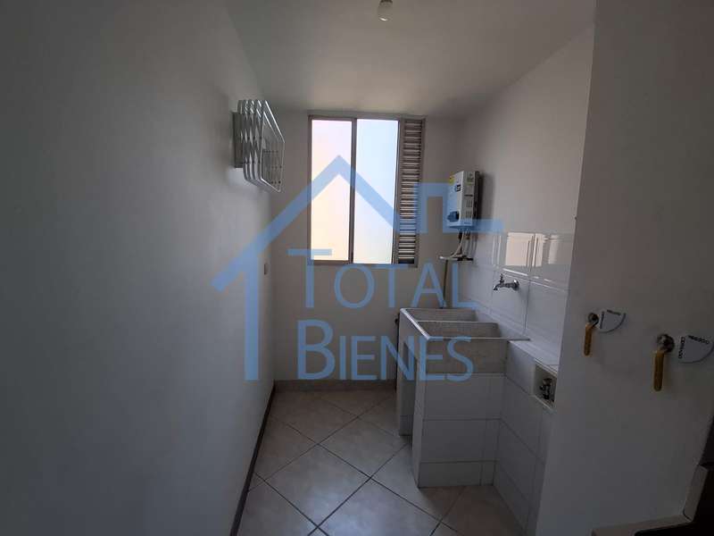 Foto 13 de 23 — Apartaestudio en El Poblado, Medellín