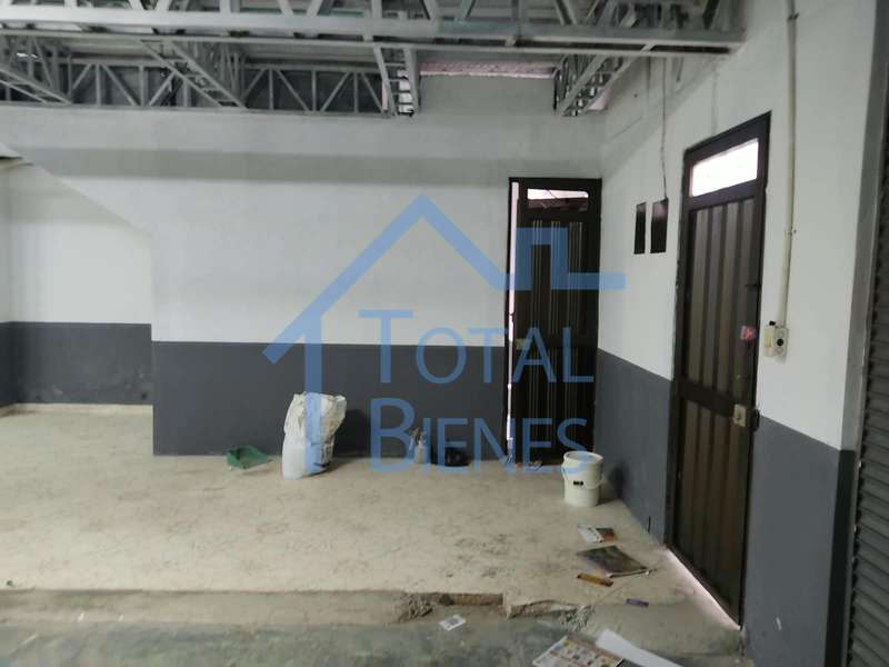 Foto 3 de 8 — Bodega en Cristo Rey, Medellín