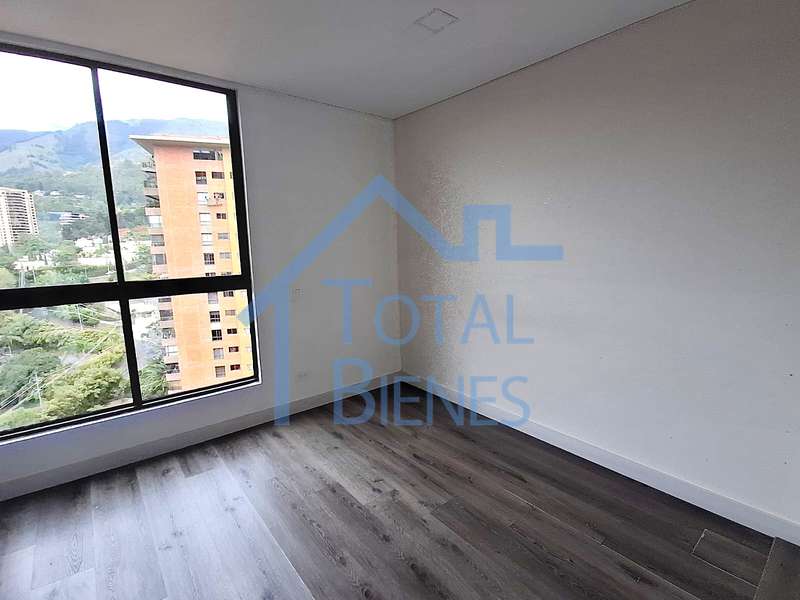 Foto 4 de 12 — Apartamento en Poblado los Balsos, Medellín