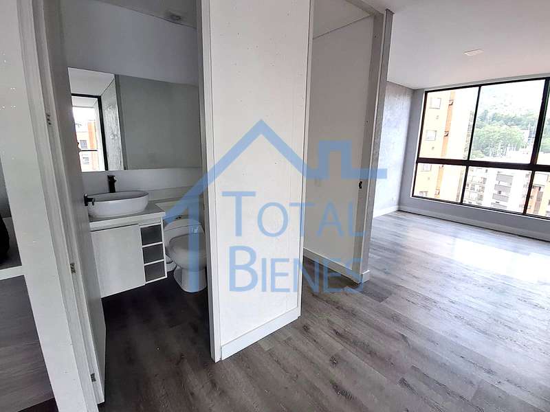 Foto 10 de 12 — Apartamento en Poblado los Balsos, Medellín