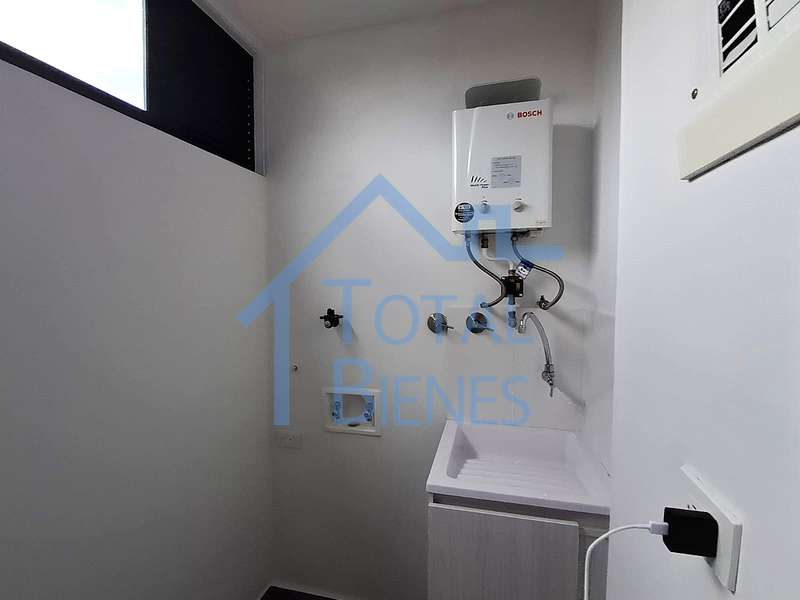 Foto 11 de 12 — Apartamento en Poblado los Balsos, Medellín