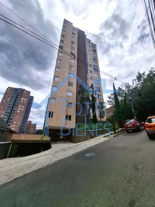 Apartaestudio en Arriendo en Poblado Loma de los Parra, Medellín