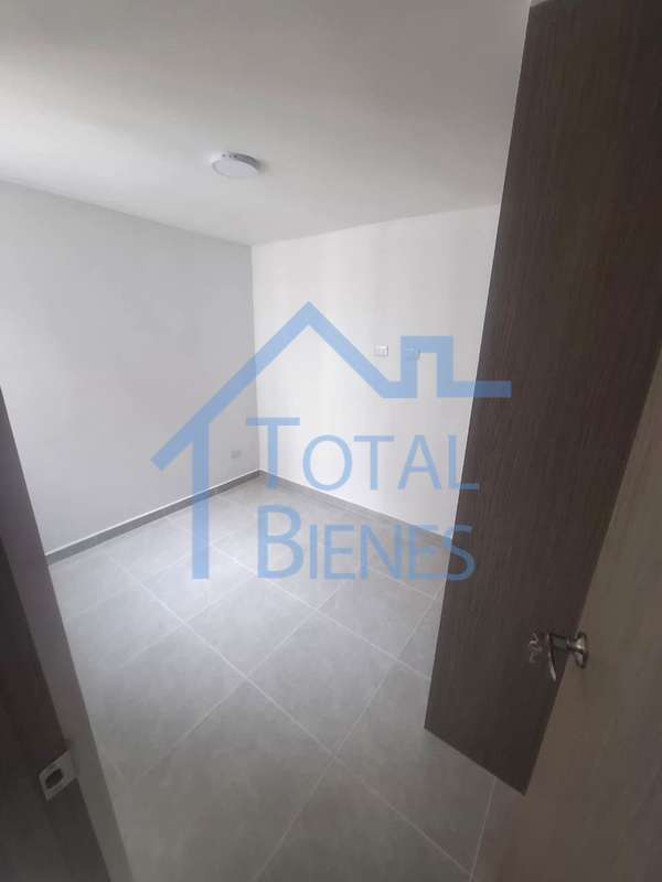 Foto 15 de 22 — Apartamento en Maria Auxiliadora, Sabenta
