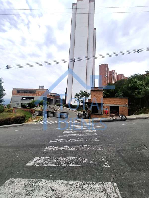 Foto 1 de 29 — Casa en Calasanz, Medellín