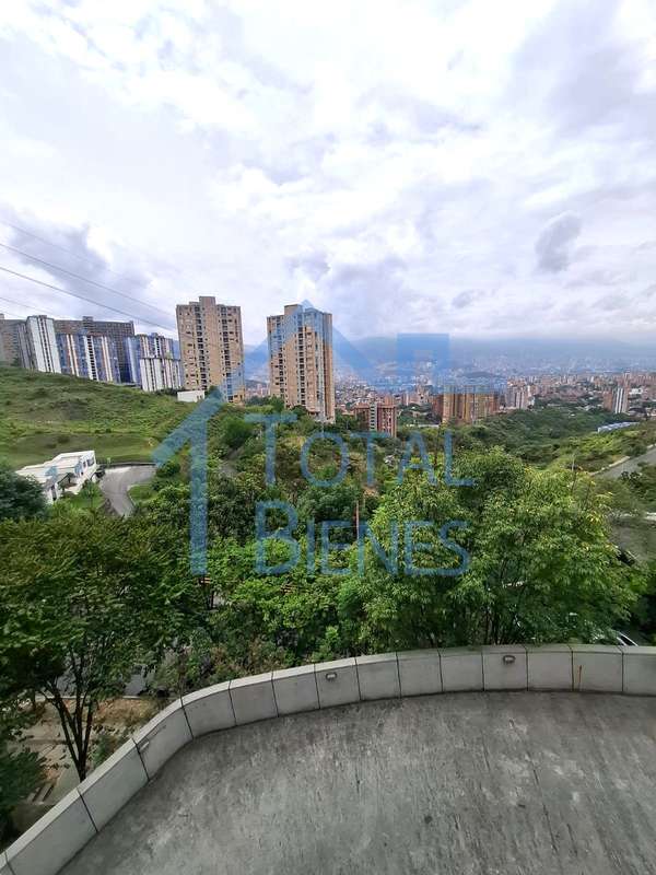 Foto 19 de 29 — Casa en Calasanz, Medellín