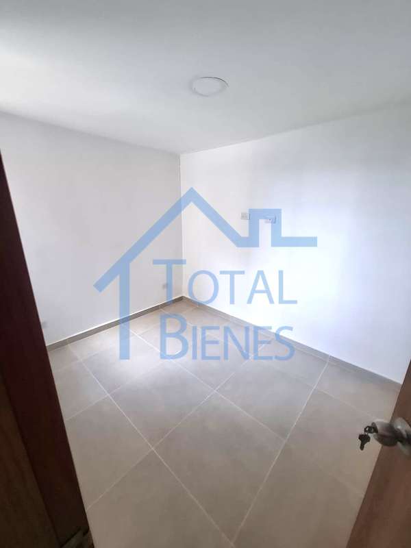 Foto 12 de 18 — Apartamento en Maria Auxiliadora, Sabaneta