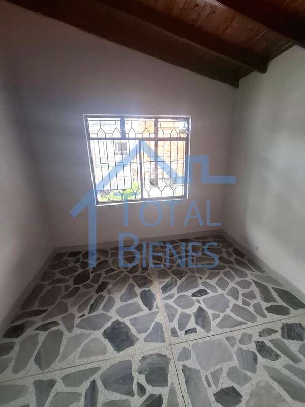 Foto 5 de 15 — Apartamento en Belen los Alpes, Medellín