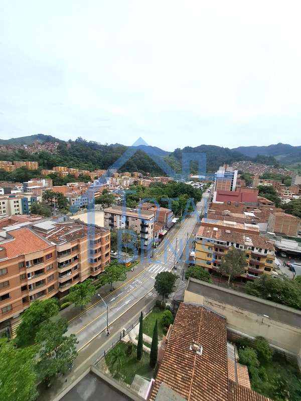 Foto 9 de 28 — Apartamento en Belen los Alpes, Medellín