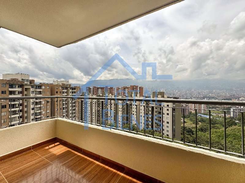 Foto 6 de 14 — Apartamento en Rodeo Alto, Medellín