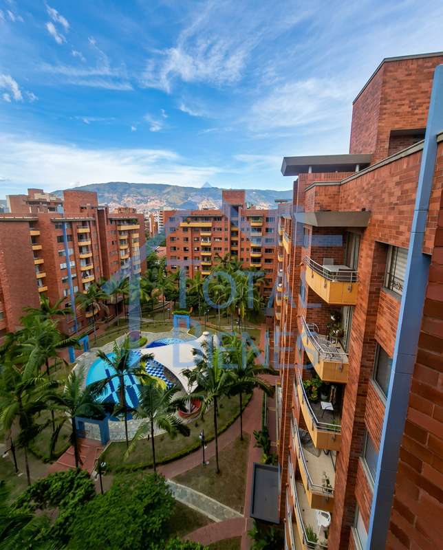 Foto 3 de 22 — Apartamento en Laureles, Medellín